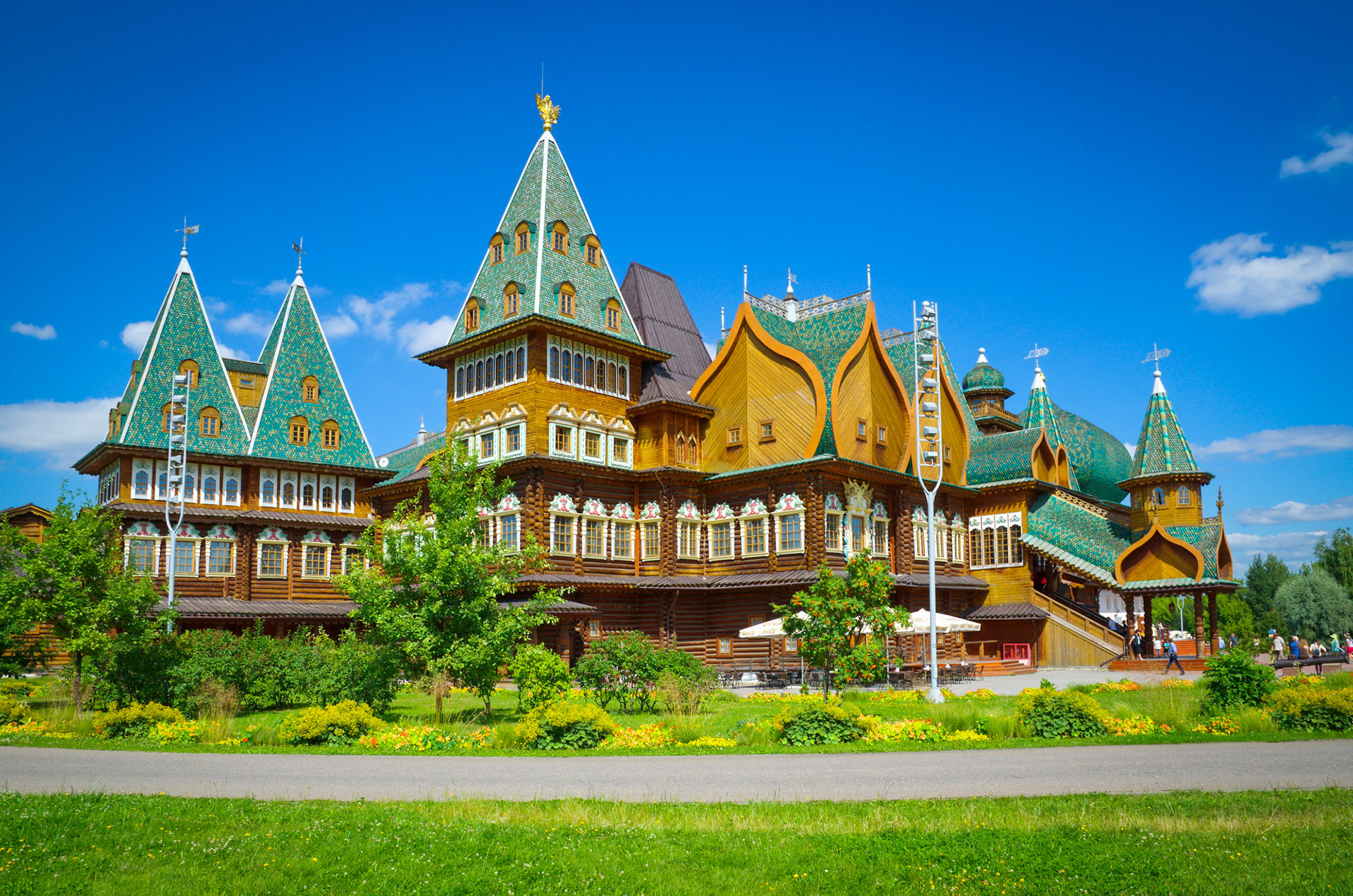 Kolomenskoye: Cung điện ôn hòa cùng khí hậu Âu, Á