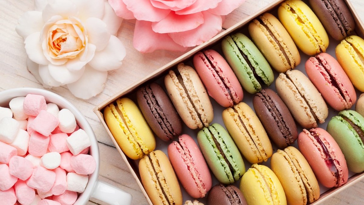 bánh Macaron với màu sắc bắt mắt